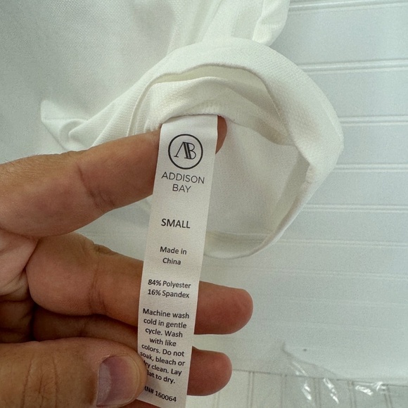 NEW Addison Bay White Polo Small - Picture 4 of 5